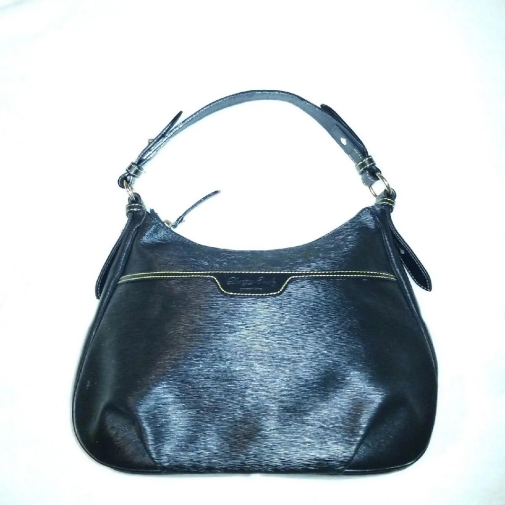 E.U.C. 100% Authenticj Dooney & Bourke Purse